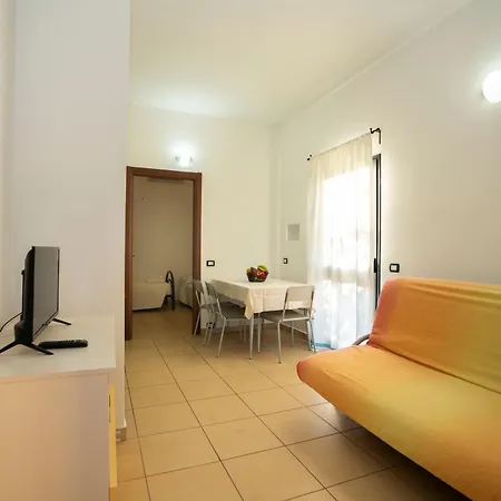 Residenziale Stella Dell'est Aparthotel 3*