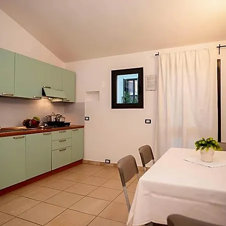 Stella Dell'est Lägenhetshotell 3*
